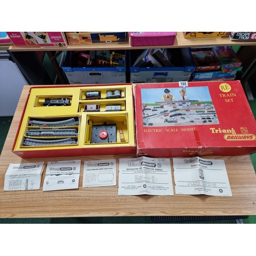 188 - A vintage boxed tri-ang RE train set complete in excellent looked after condition, looks to have had... 