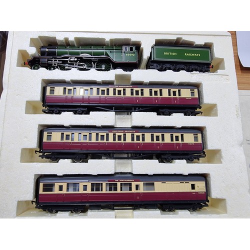 190 - A boxed as new hornby R2363M BR462 Fairway class A3 locomotive with 2 coaches and 1 break coach, lim... 