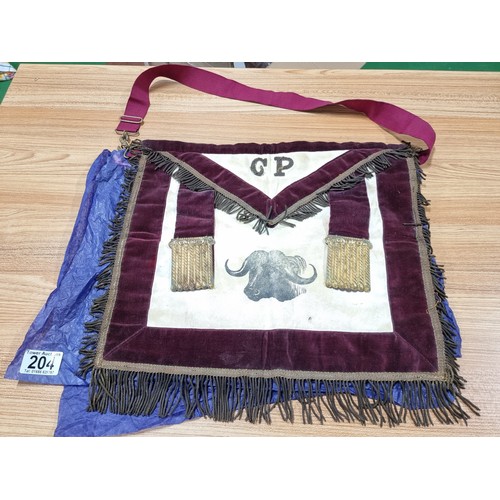 204 - A vintage R.A.O.B (Royal Antediluvian Order Of Buffaloes) dress apron.