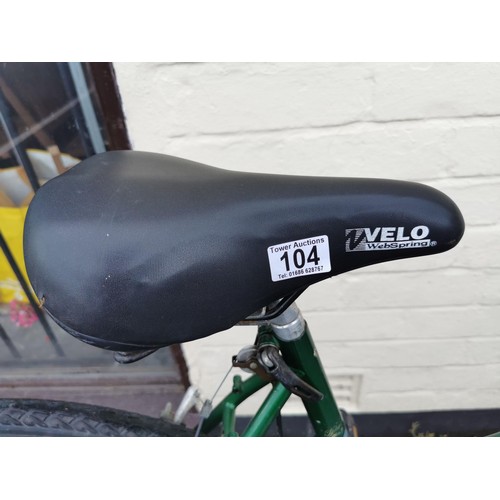 104 - Raleigh ladies road bike in good order 21 speed 22in frame needs tyres infalting