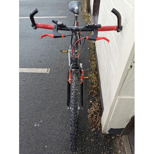 105 - Falcon 15 speed 22in moutain bike with shimano gears in good order in need of having tyres inflating