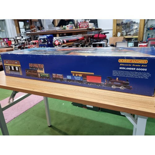 4 - A boxed Hornby R500 rare Midlander goods train set 1996, with all paperwork and all working in excel... 