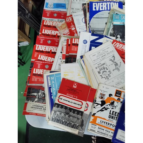 100 - Large quantity of vintage football related ephemera inc a large collection of official programmes fr... 