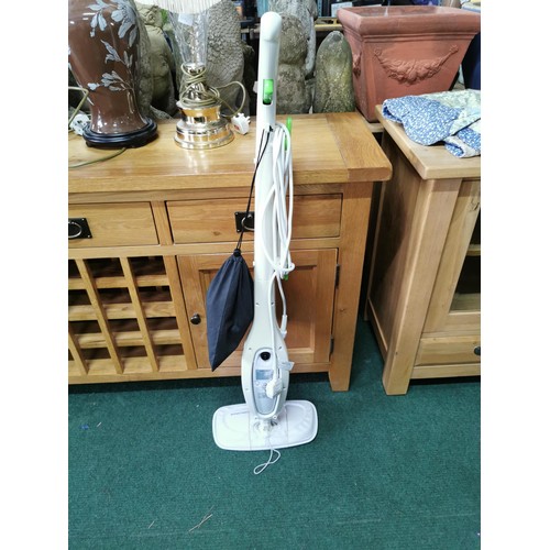 106 - Morphy Richards 9 in 1 Steam Cleaner in good condition complete with accessories