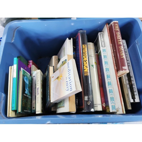 126 - Very large collection of 8x bags of books inc needle work, embroidery, craft, Cats etc all in good o... 