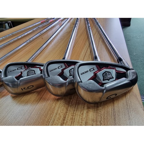 39 - A set of 7 good quality left handed golf irons by Wilson Staff SLH5 D-200 in very good clean conditi... 