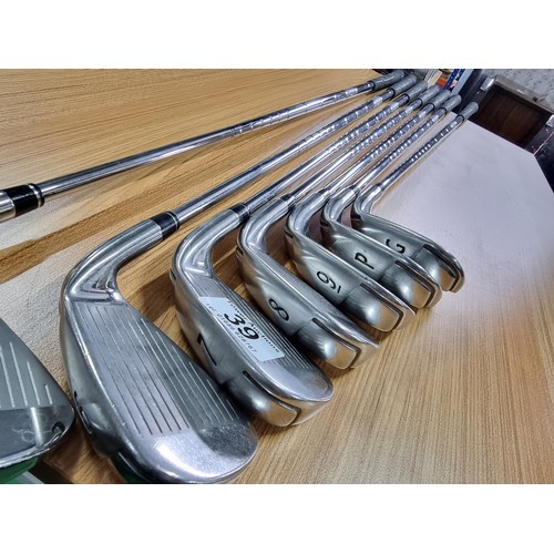 39 - A set of 7 good quality left handed golf irons by Wilson Staff SLH5 D-200 in very good clean conditi... 