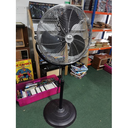 155 - Draper Expert FAN 6 industrial fan on metal stand, stands 146cm high with a 51cm diameter base