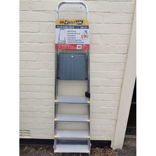 162 - Drabest UK 5 tread stepladder En131, in new unused condition.