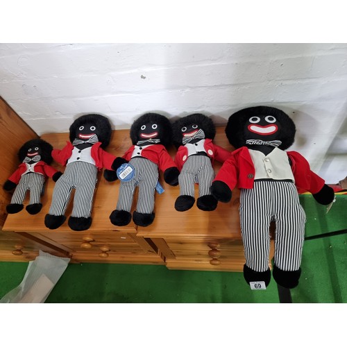 69 - A collection of 5 vintage collectable Robertson's golly soft toy rag dolls which include one 24