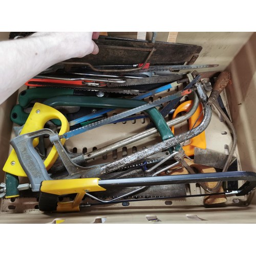 185 - Box containing a large quantity of hand saws inc hack saws, wood saws, set squares etc