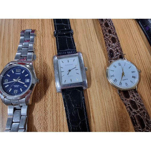 318 - A collection of 18x various wrist watches to include some good designer brands, Bench, Accurist, FCU... 