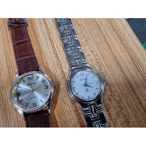 318 - A collection of 18x various wrist watches to include some good designer brands, Bench, Accurist, FCU... 