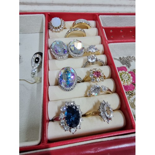 319 - 2 jewellery boxes both containing good quality consume jewellery, to include 10 ornate dress rings, ... 