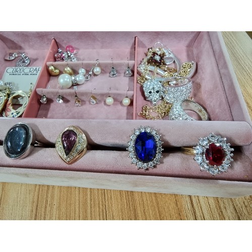 326 - A large quantity of good quality costume jewellery fitted in 5 jewellery boxes to include many good ... 