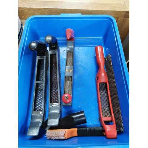 235 - Large quantity of screwdrivers and boxed screwdriver sets along with a box of ribbed planes inc Supe... 