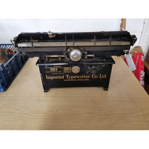 288 - Antique 1940's Imperial 50 typewriter by the Imperial Typewriter Co.Ltd, Leicester, in good order, w... 