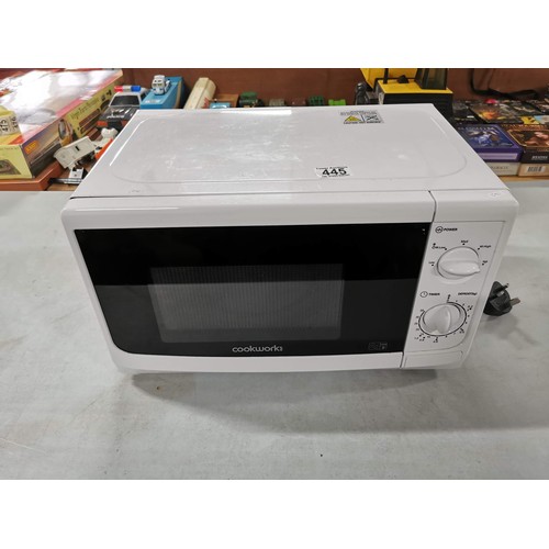 445 - Cookworks 700w dial control microwave in good order