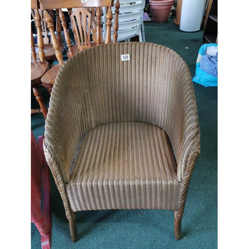 528 - Gold coloured Lloyd Loom style tub chair in overall good condition height 68cm, width 50cm depth 41c... 