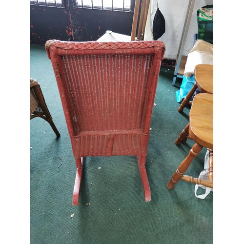 527 - Vintage Lloyd Loom style red rocking chair in good overall condition height 85cm width 44cm, depth 4... 