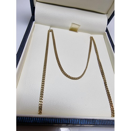 403 - A 9ct yellow gold curb link chain in excellent clean condition and ready to be used with no damage. ... 