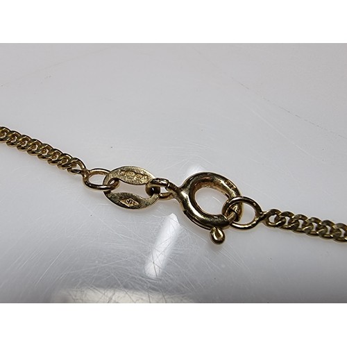 403 - A 9ct yellow gold curb link chain in excellent clean condition and ready to be used with no damage. ... 