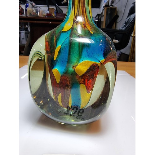 406 - A good quality Mdina vintage 1970's Maltese Art Glass Vase faceted on each side, presenting a colour... 