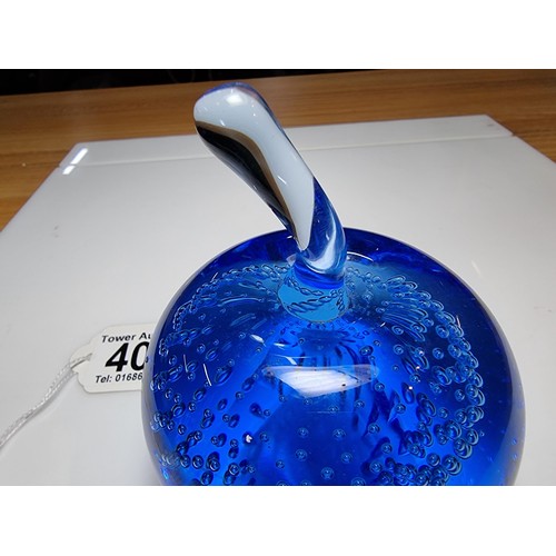 408 - A rare Whitefriars glass sky blue apple paperweight pattern number 9891 from 1979-1980. The controll... 