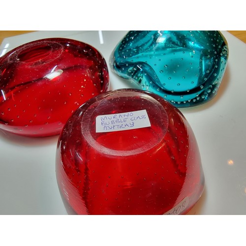 412 - A collection of 3x good quality vintage 1970's genuine Murano glass ash trays all with air bubble de... 