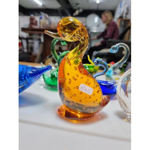 413 - A large collection of 10x various good quality model art glass birds. To include a rare vintage Whit... 