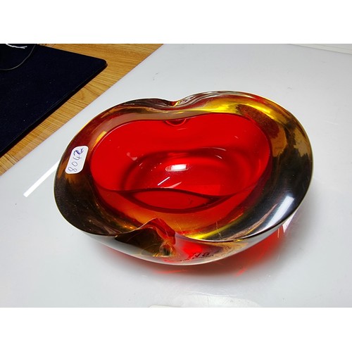 418 - A rare good quality vintage Murano Geode bowl with dimpled sides, presenting excellent colours from ... 