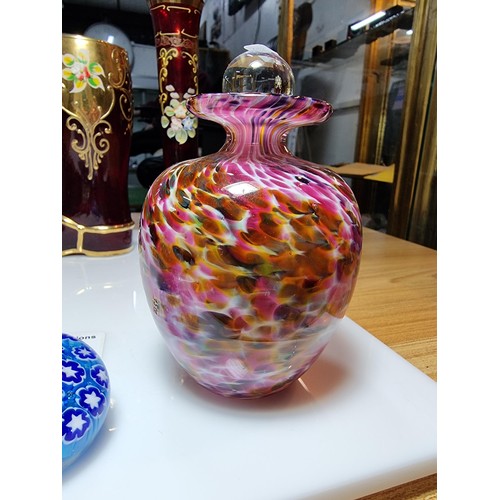 420 - A large collection of 10 pieces of good quality art glass to include 2 glass paperweights, a Murano ... 