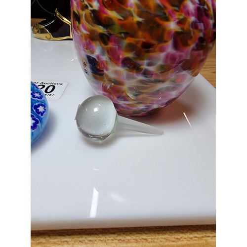 420 - A large collection of 10 pieces of good quality art glass to include 2 glass paperweights, a Murano ... 