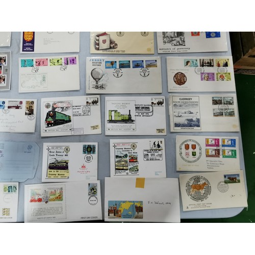 301 - Large quantity of British stamp presentation pack with stamp silks along with  a large quantity of v... 