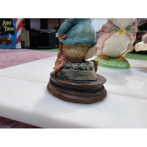 421 - A Beswick Beatrix Potter Jemima Puddleduck figure dated 1993, in excellent condition with no damage,... 