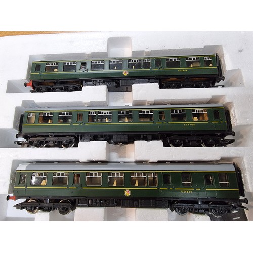 5 - A boxed Hornby R687 B.R 3 car diesel multiple unit pack in excellent condition, looks to have a litt... 