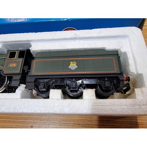 20 - A boxed Airfix Pendennis castle locomotive and tender BR 4-6-0 in excellent clean condition, looks t... 