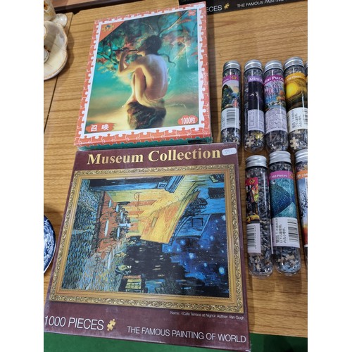 43 - A large collection of new and sealed puzzles to include 6x large puzzle sets, along with 13x mini pu... 