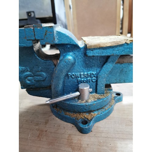 127 - Powerfix profi bench vice in good order