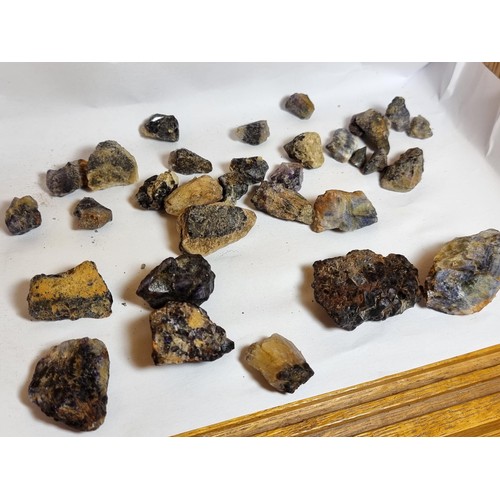 20K - A large collection of rare specimens of Blue John fluorite, Blue John is only found in 1 place in th... 