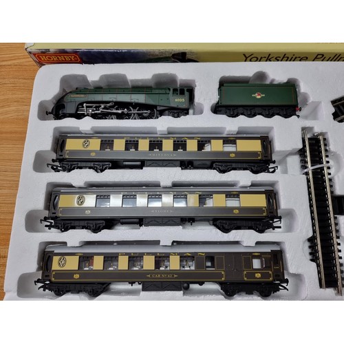 127 - A boxed as new Hornby R1136 Yorkshire Pullman train set quicksilver locomotive and 3 pullman coaches... 