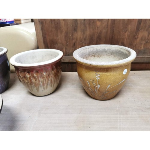 58 - 5x stoneware glazed planters all in good order largest measures 18cm high, 30cm diameter