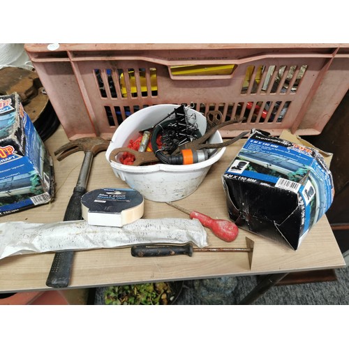 68 - 2x boxes of various tools and accessories inc belly drill, 4x boxes gutter protectors, wire brushes,... 