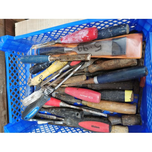 92 - 2x crates of various tools inc quantity of chisels, screwdrivers, hammers, etc