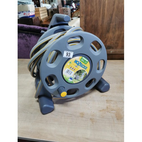 93 - 20m Hozelock wall mountable reel with hose