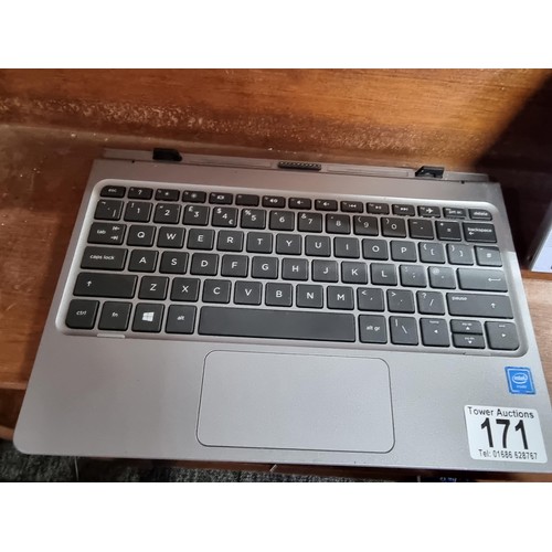 171 - An HP detachable laptop model TPN-1122 features a screen which detaches from the keyboard so can be ... 