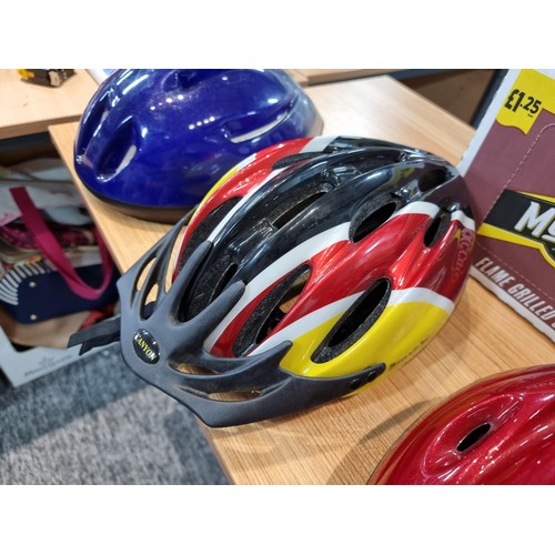 193 - 4x good quality bicycle/recreational helmets.