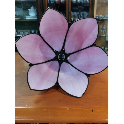 117B - Large impressive 1950's Lotus flower pink slag glass ceiling light shade, in good order no chips or ... 