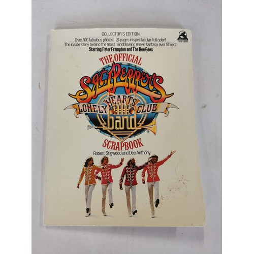 8 - 2x books relating to vintage pop culture including 