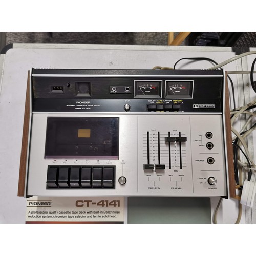 35 - Vintage Pioneer CT-4141 cassette player in working order with manuals comes with original Pioneer bo... 